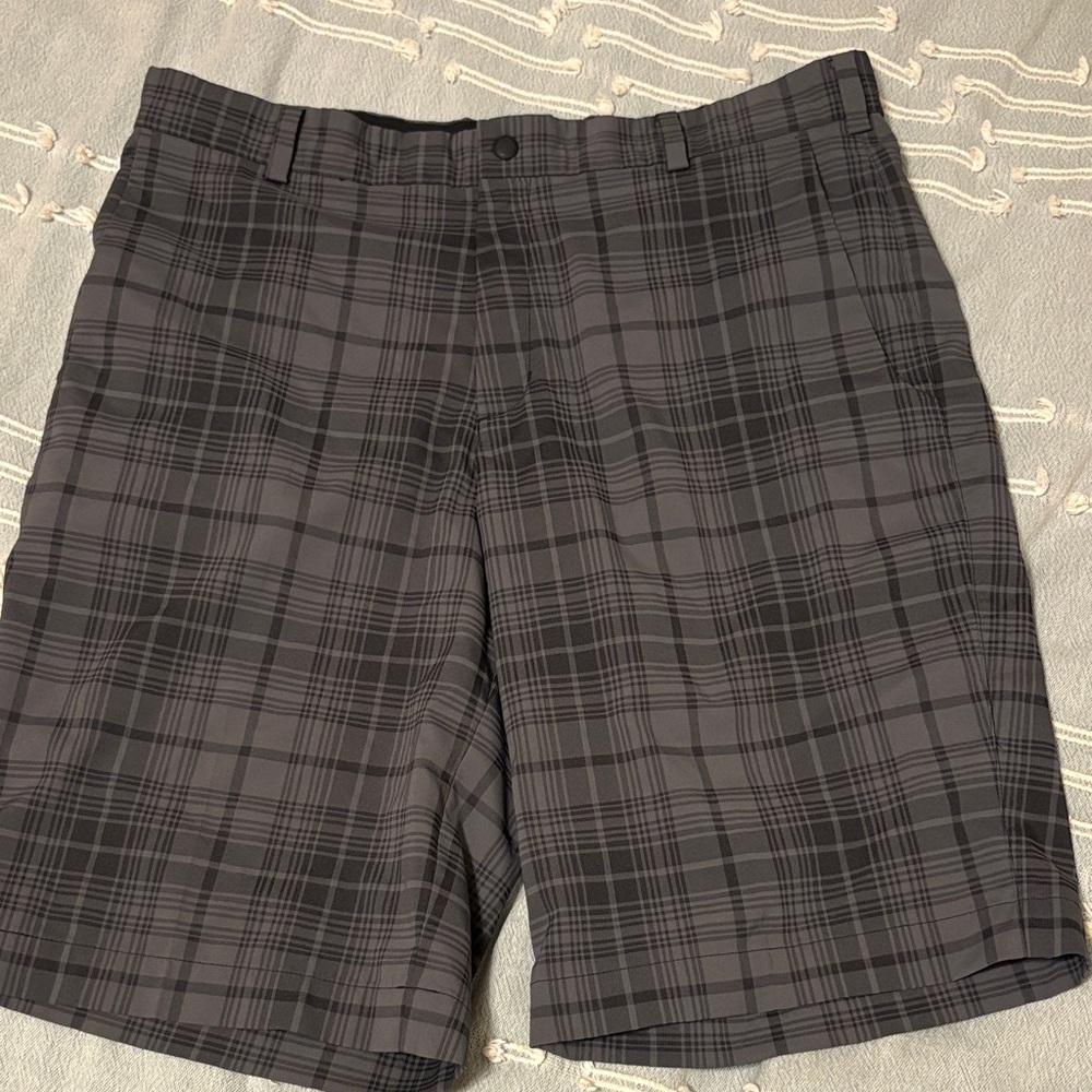 Nike Gray Plaid Men's Golf Shorts